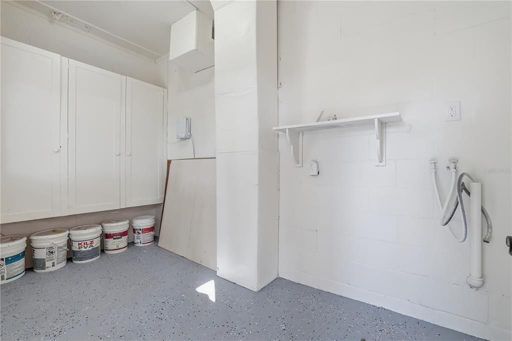 For Sale: $279,900 (3 beds, 2 baths, 1756 Square Feet)