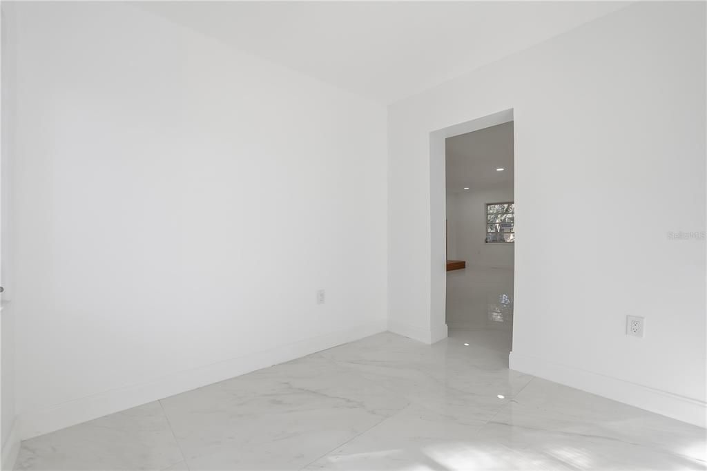 For Sale: $279,900 (3 beds, 2 baths, 1756 Square Feet)