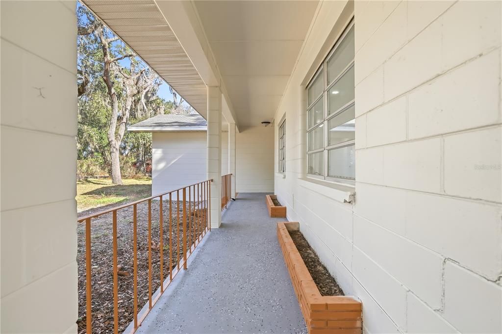 For Sale: $279,900 (3 beds, 2 baths, 1756 Square Feet)