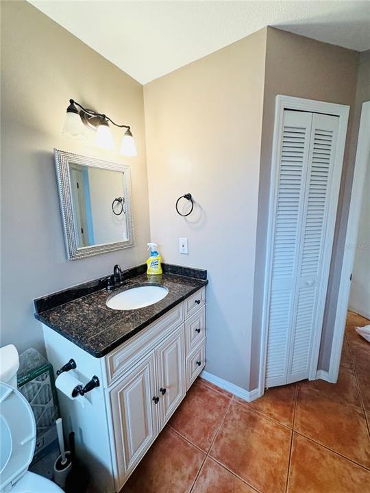 For Sale: $199,000 (2 beds, 2 baths, 992 Square Feet)