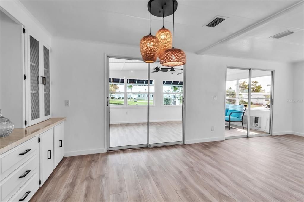 В аренду: $2,400 (2 спален, 2 ванн, 1452 Квадратных фут)