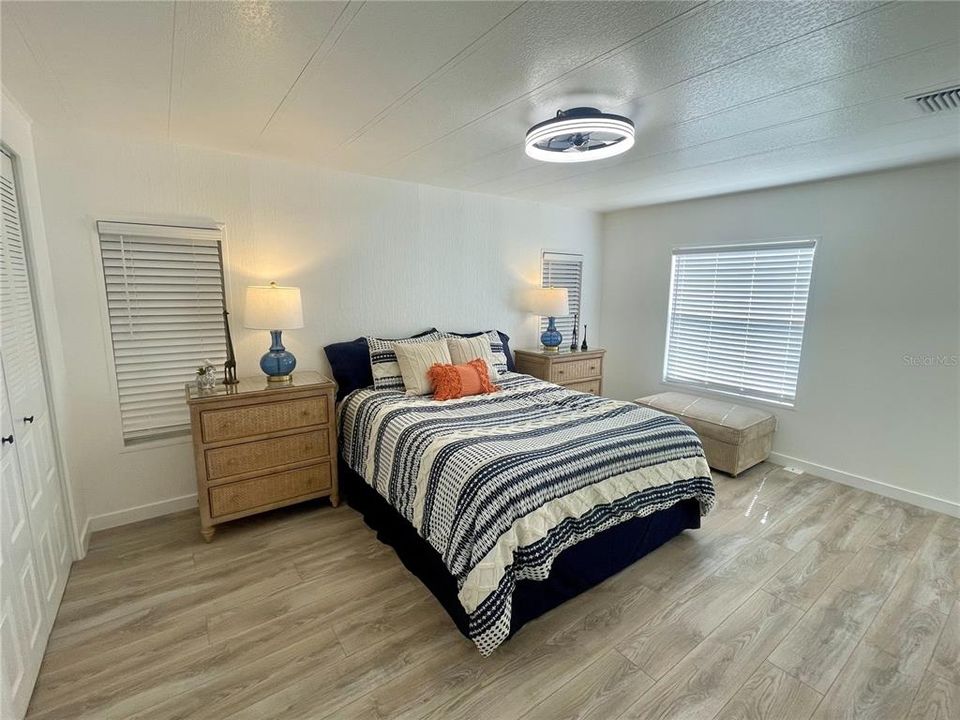 В аренду: $2,400 (2 спален, 2 ванн, 1452 Квадратных фут)