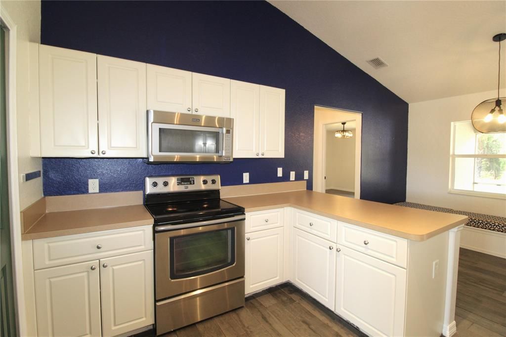 В аренду: $2,400 (4 спален, 2 ванн, 1883 Квадратных фут)