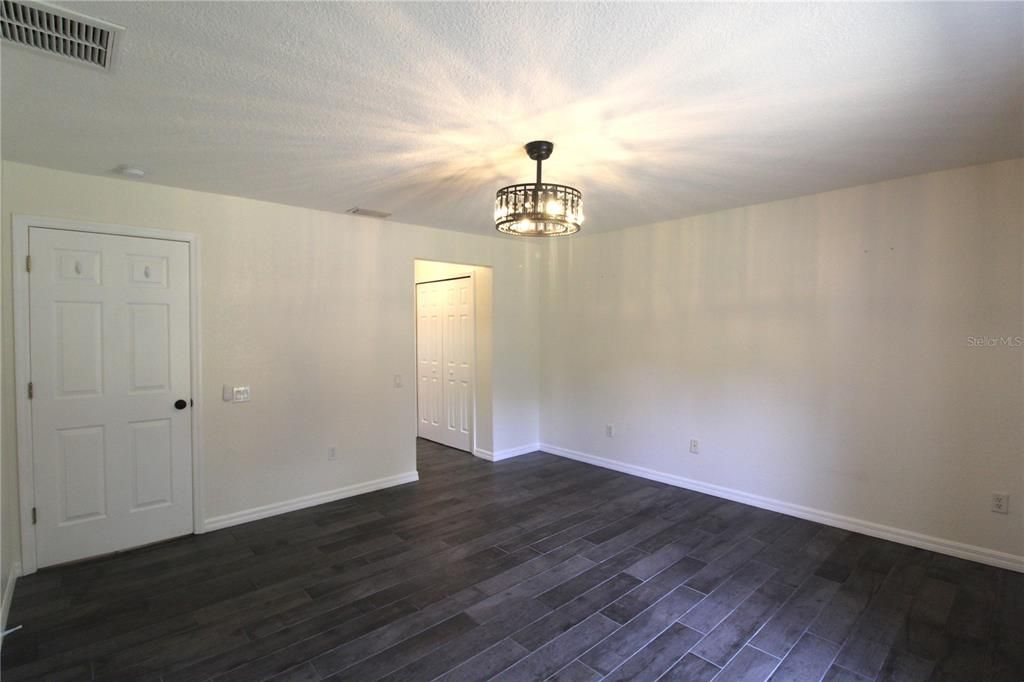 В аренду: $2,400 (4 спален, 2 ванн, 1883 Квадратных фут)