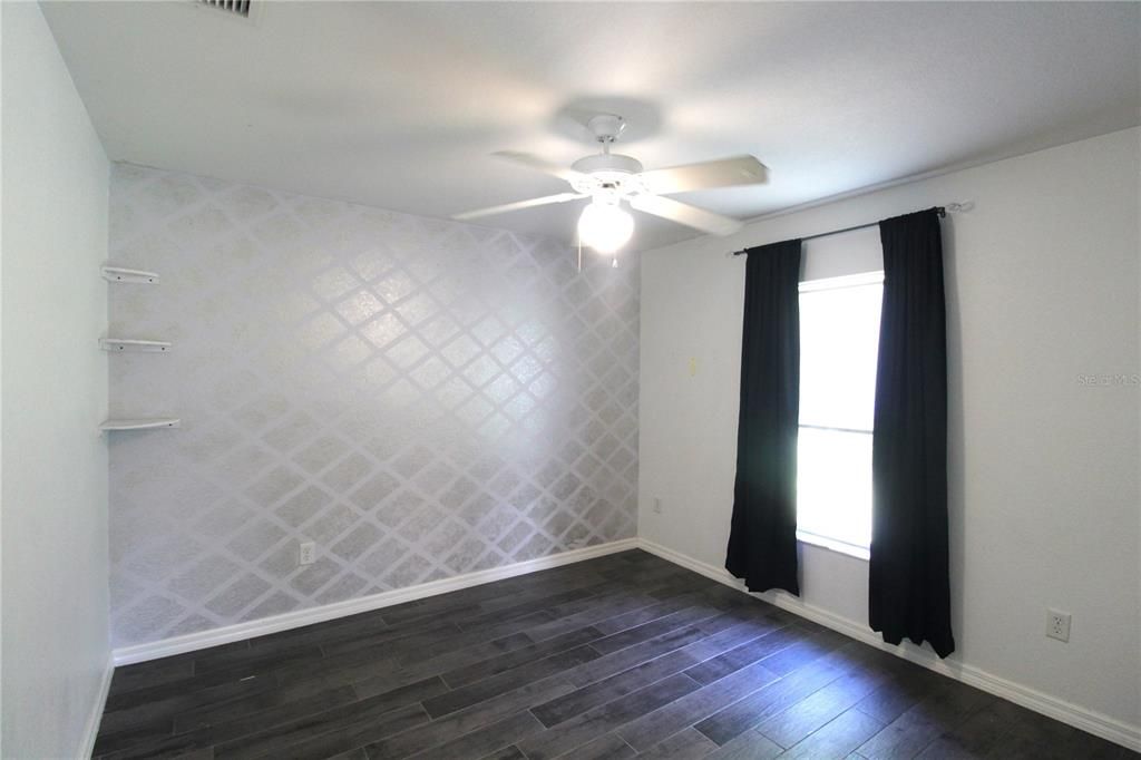 В аренду: $2,400 (4 спален, 2 ванн, 1883 Квадратных фут)