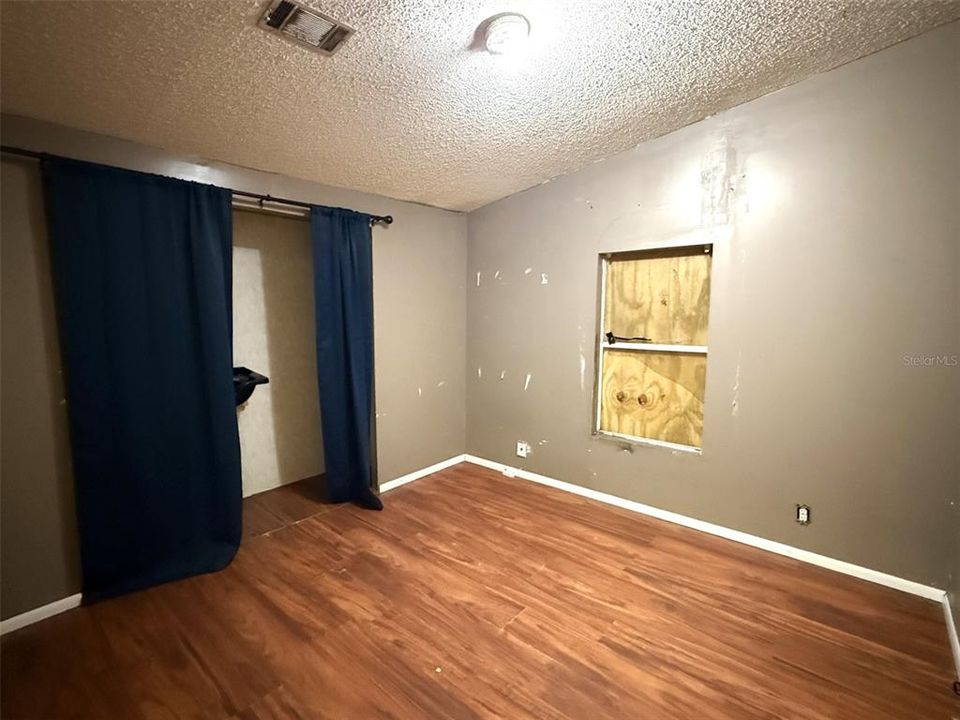 En Venta: $85,000 (3 camas, 2 baños, 1296 Pies cuadrados)