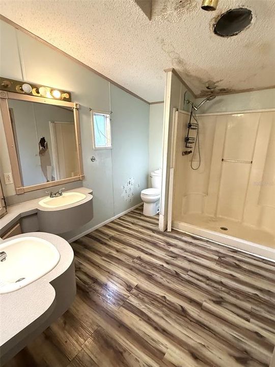 En Venta: $85,000 (3 camas, 2 baños, 1296 Pies cuadrados)