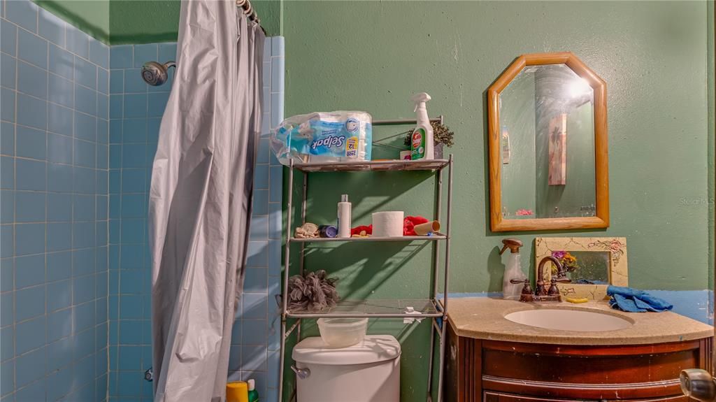 待售: $249,000 (3 贝兹, 2 浴室, 2251 平方英尺)