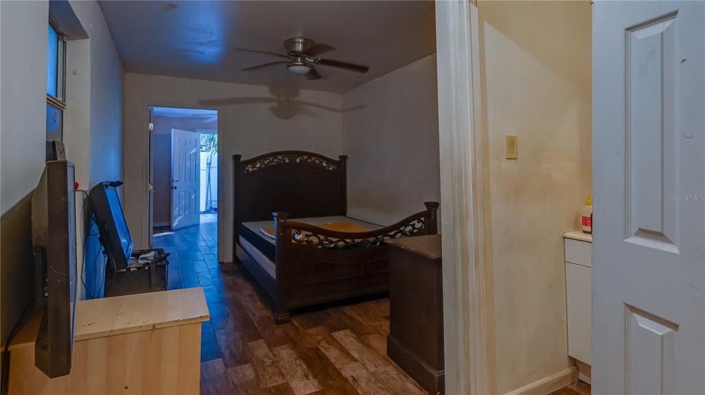 待售: $249,000 (3 贝兹, 2 浴室, 2251 平方英尺)