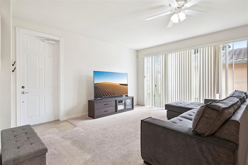 待售: $425,000 (4 贝兹, 3 浴室, 1810 平方英尺)