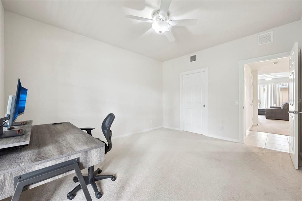 待售: $425,000 (4 贝兹, 3 浴室, 1810 平方英尺)