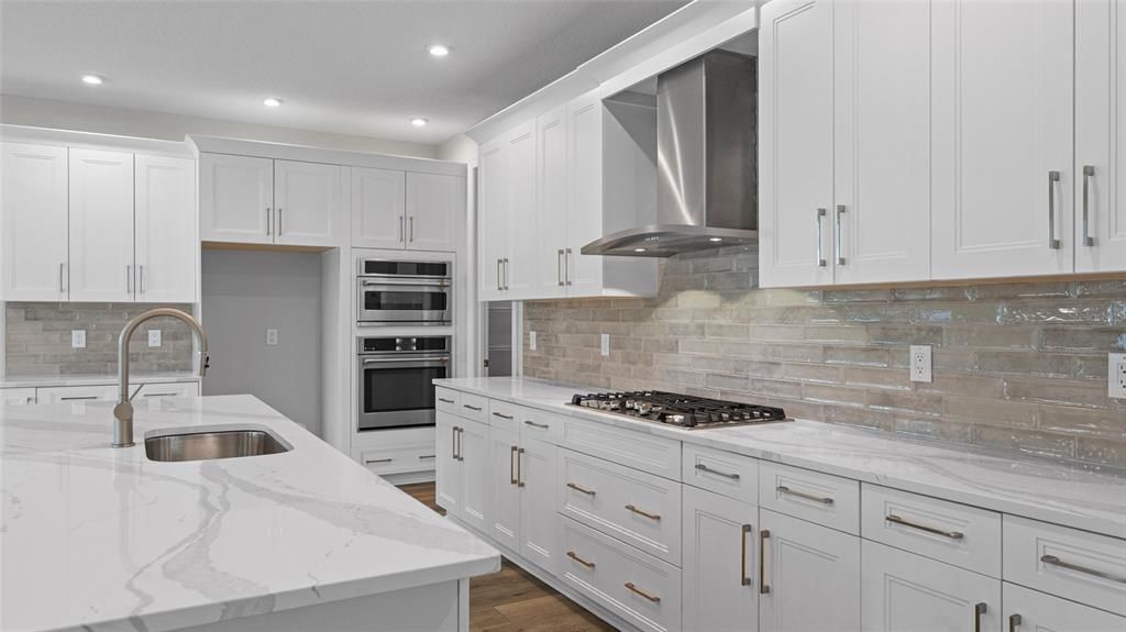 En Venta: $568,990 (2 camas, 2 baños, 1968 Pies cuadrados)