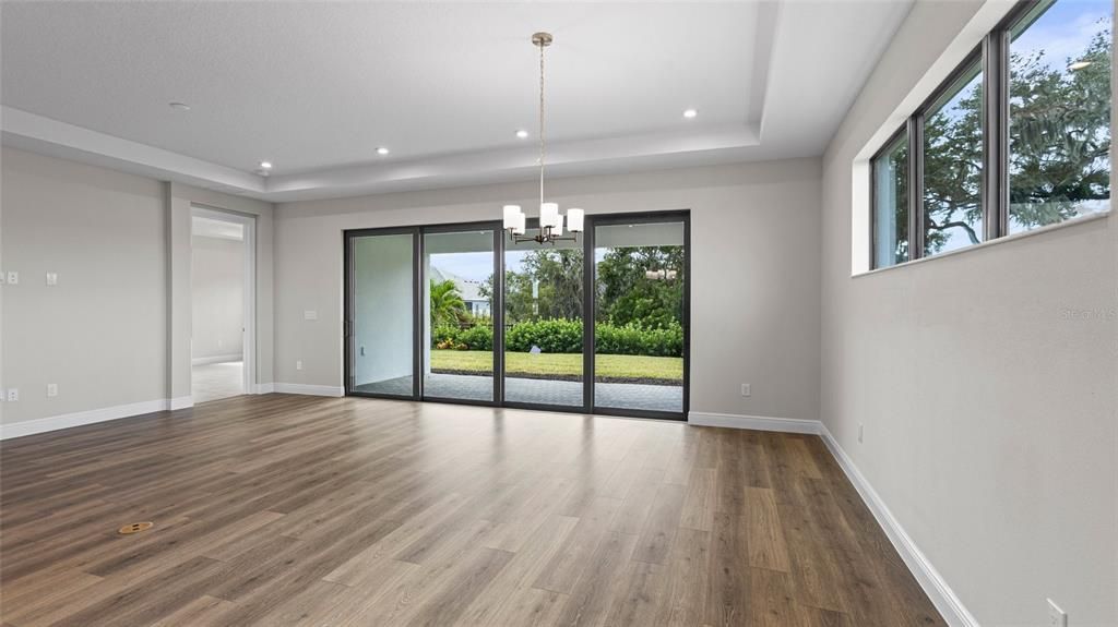 En Venta: $568,990 (2 camas, 2 baños, 1968 Pies cuadrados)