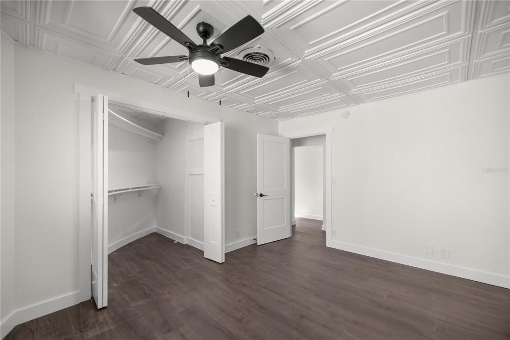 For Sale: $430,000 (3 beds, 2 baths, 1886 Square Feet)