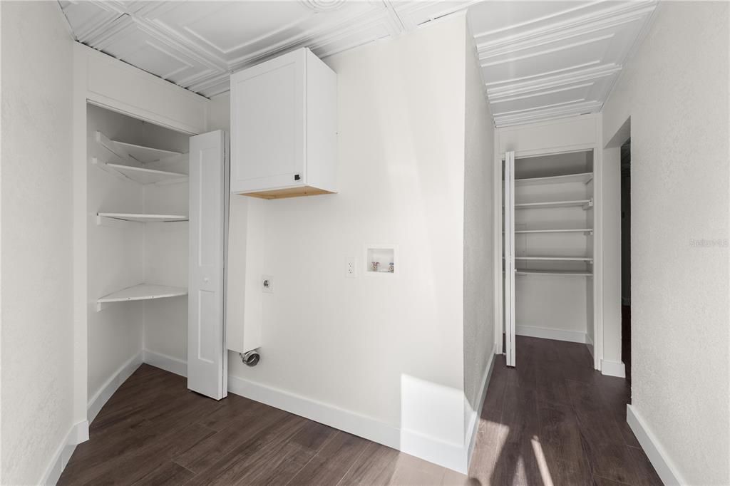 For Sale: $430,000 (3 beds, 2 baths, 1886 Square Feet)