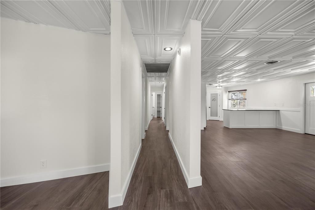 For Sale: $430,000 (3 beds, 2 baths, 1886 Square Feet)