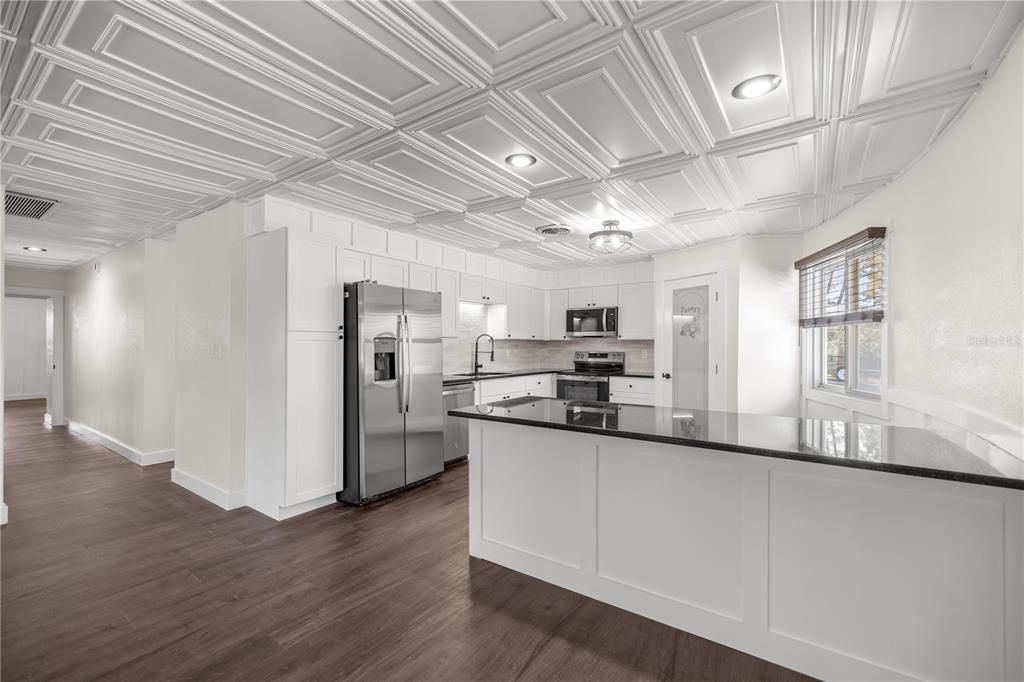 For Sale: $430,000 (3 beds, 2 baths, 1886 Square Feet)