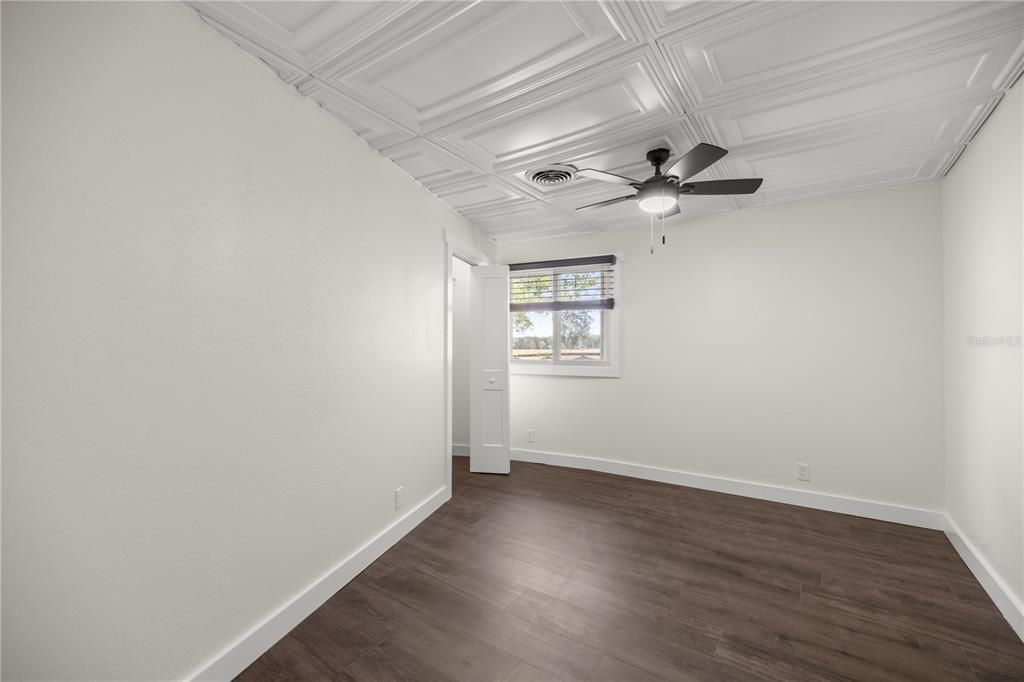 For Sale: $430,000 (3 beds, 2 baths, 1886 Square Feet)