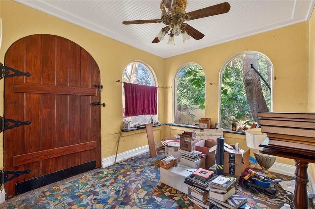 For Sale: $675,000 (3 beds, 2 baths, 1518 Square Feet)