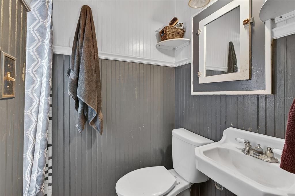 For Sale: $675,000 (3 beds, 2 baths, 1518 Square Feet)