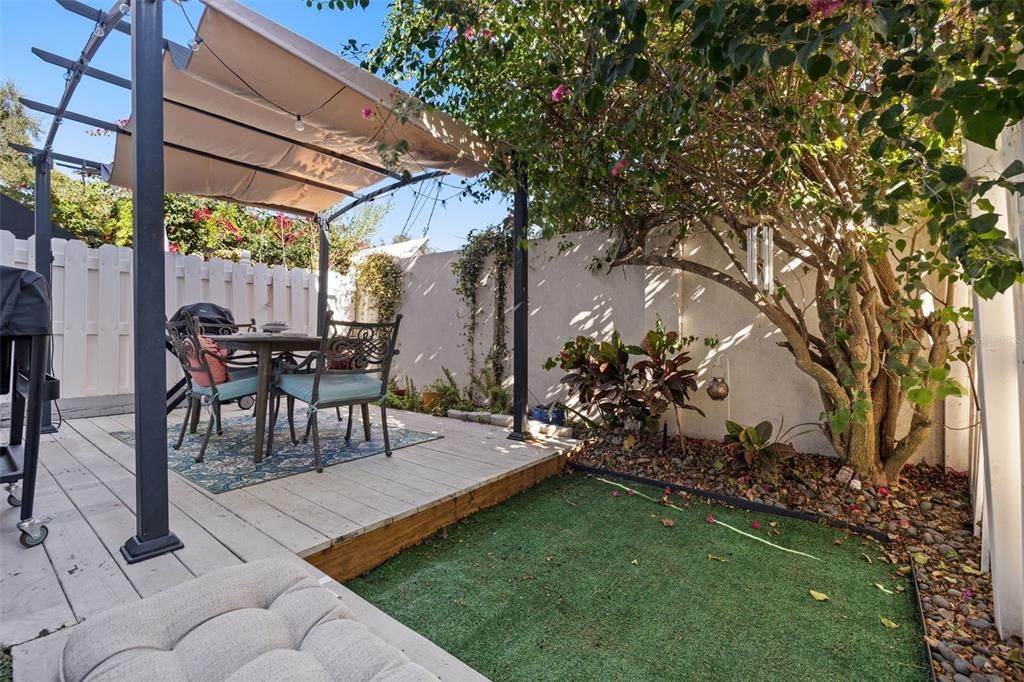 На продажу: $750,000 (3 спален, 2 ванн, 1689 Квадратных фут)