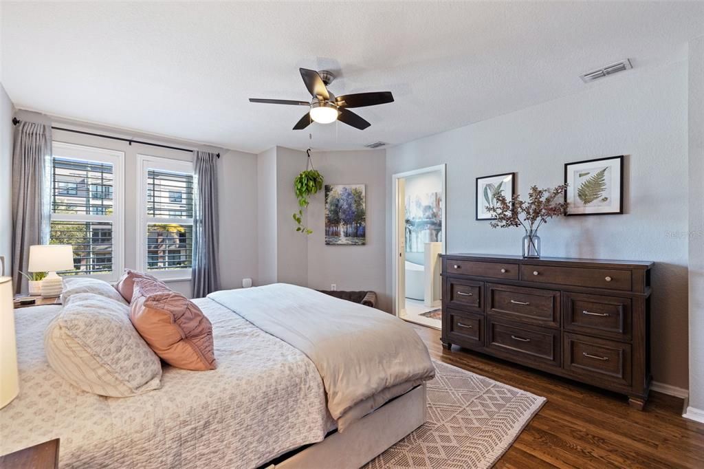 На продажу: $750,000 (3 спален, 2 ванн, 1689 Квадратных фут)