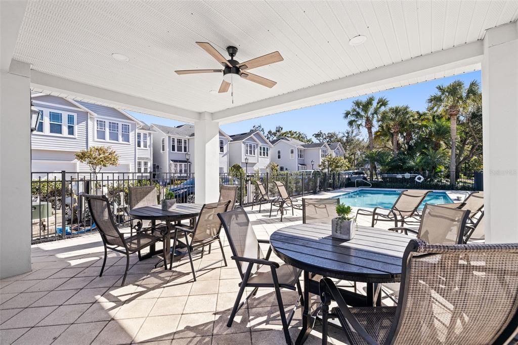 На продажу: $750,000 (3 спален, 2 ванн, 1689 Квадратных фут)