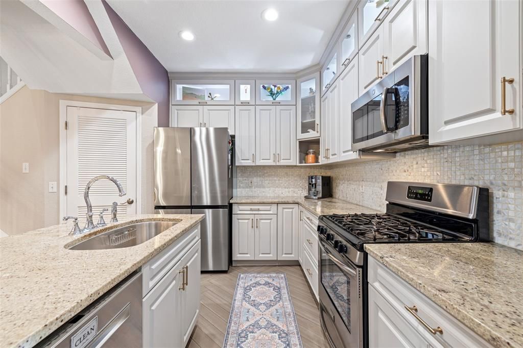 На продажу: $750,000 (3 спален, 2 ванн, 1689 Квадратных фут)