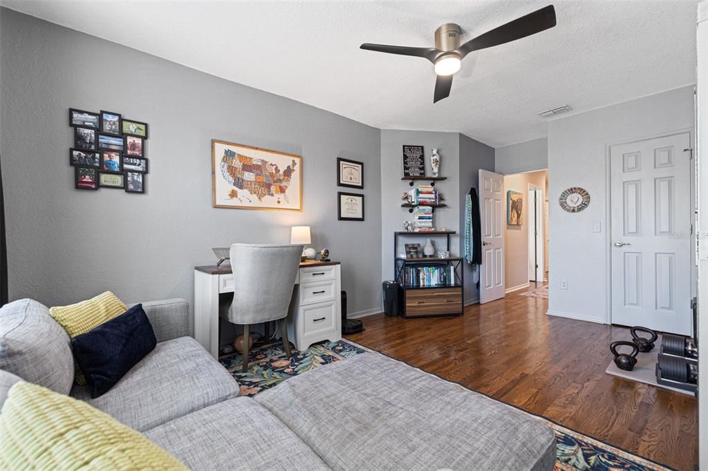 На продажу: $750,000 (3 спален, 2 ванн, 1689 Квадратных фут)