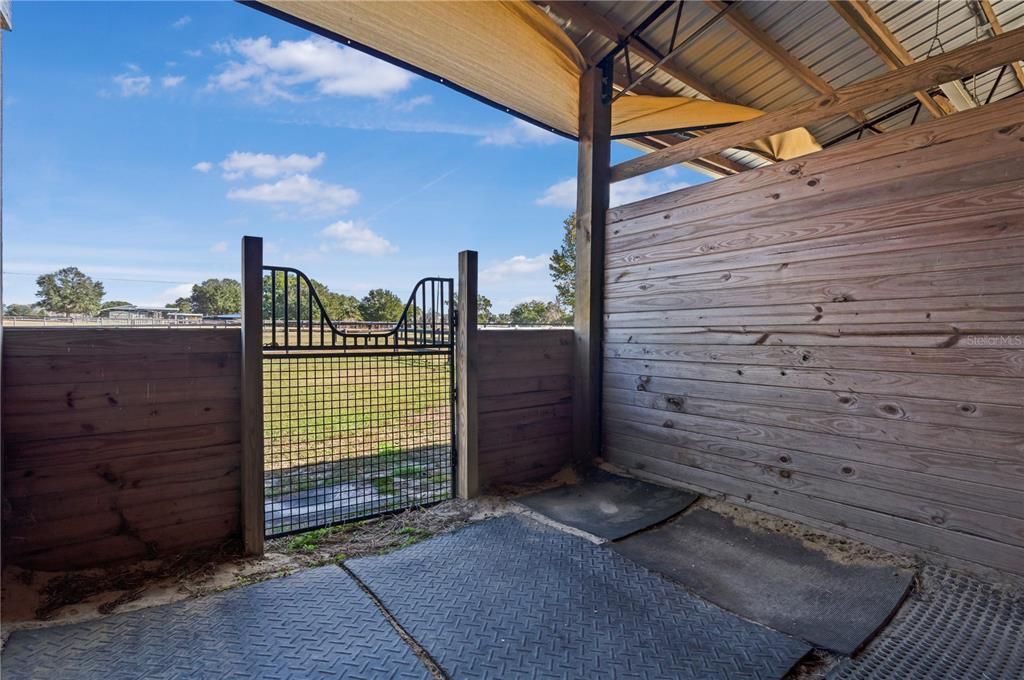 For Sale: $1,200,000 (3 beds, 3 baths, 2513 Square Feet)