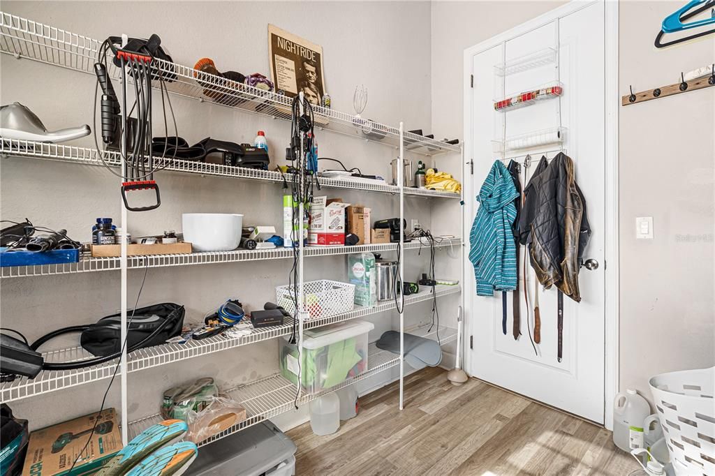 For Sale: $1,200,000 (3 beds, 3 baths, 2513 Square Feet)