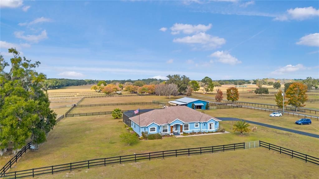 For Sale: $1,200,000 (3 beds, 3 baths, 2513 Square Feet)