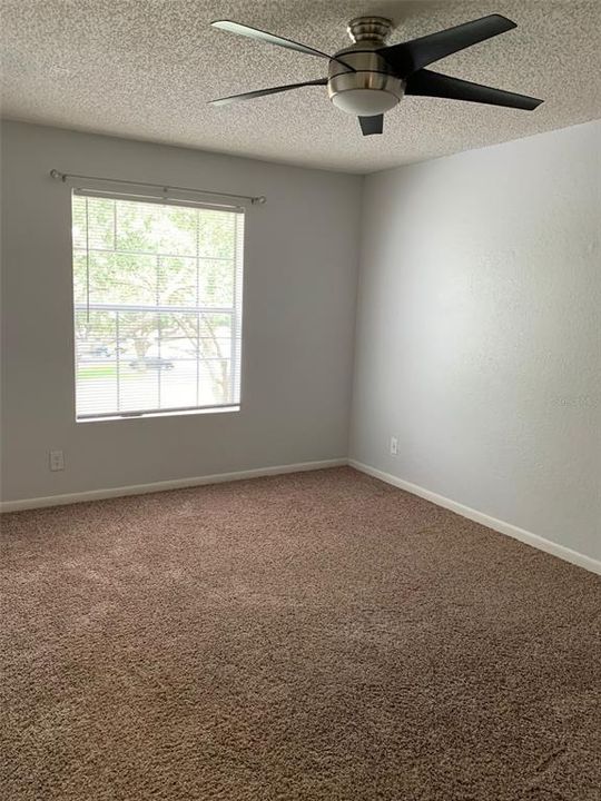 For Sale: $150,000 (1 beds, 1 baths, 754 Square Feet)