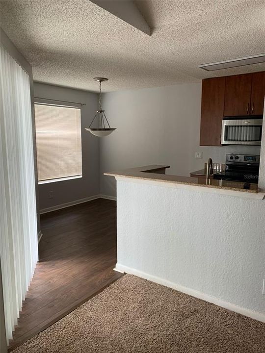 For Sale: $150,000 (1 beds, 1 baths, 754 Square Feet)