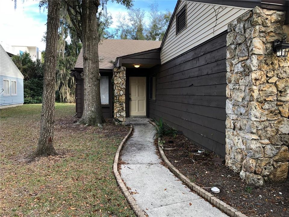 En Renta: $1,700 (3 camas, 1 baños, 1121 Pies cuadrados)