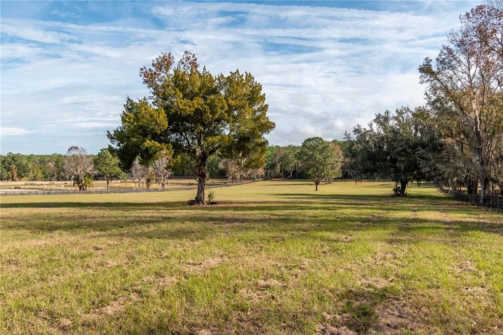 En Venta: $525,000 (10.71 acres)
