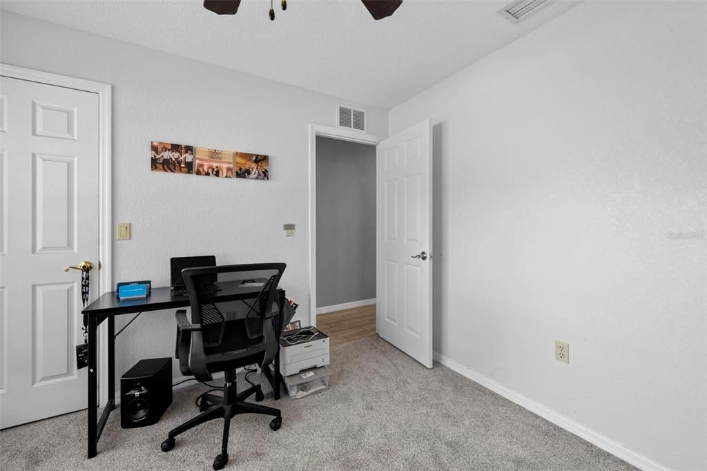 For Sale: $335,000 (3 beds, 2 baths, 1954 Square Feet)