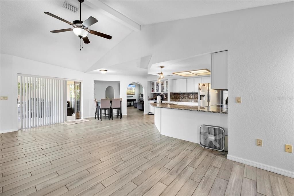 For Sale: $335,000 (3 beds, 2 baths, 1954 Square Feet)