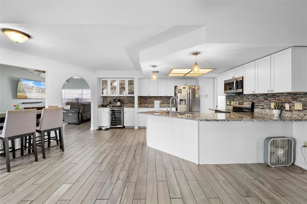 For Sale: $335,000 (3 beds, 2 baths, 1954 Square Feet)