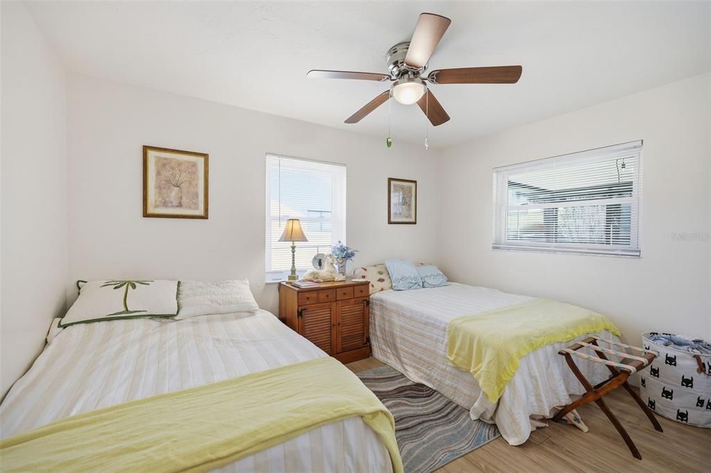 待售: $269,000 (2 贝兹, 2 浴室, 1163 平方英尺)