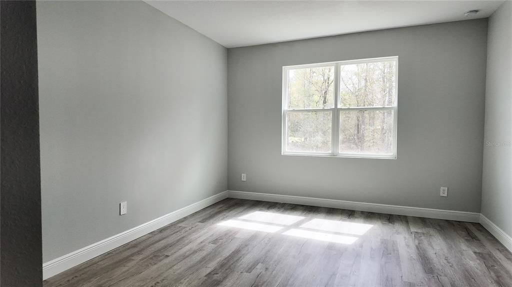 待售: $358,000 (4 贝兹, 3 浴室, 2113 平方英尺)