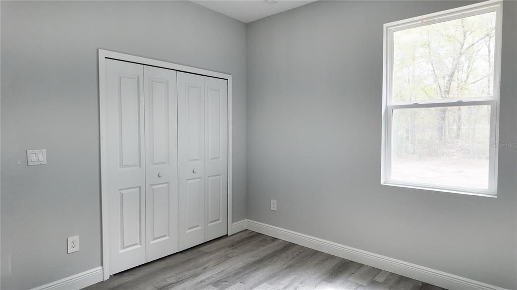 待售: $358,000 (4 贝兹, 3 浴室, 2113 平方英尺)