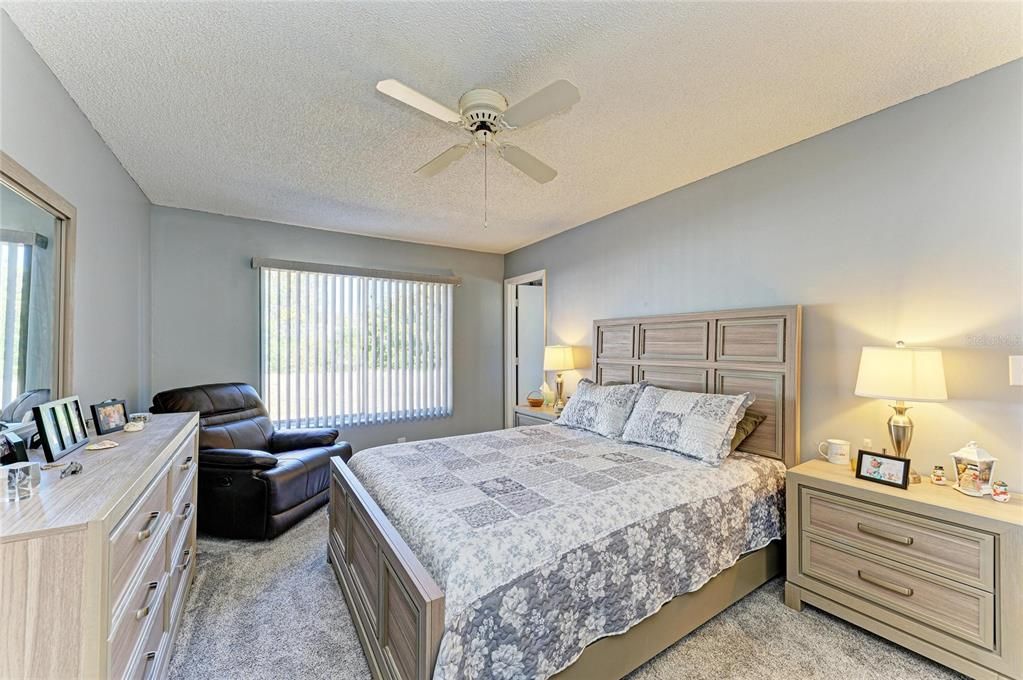 На продажу: $220,000 (2 спален, 2 ванн, 1176 Квадратных фут)