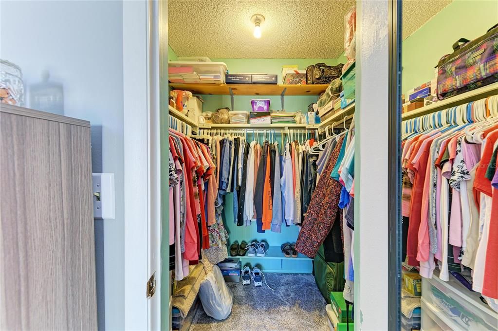 На продажу: $220,000 (2 спален, 2 ванн, 1176 Квадратных фут)