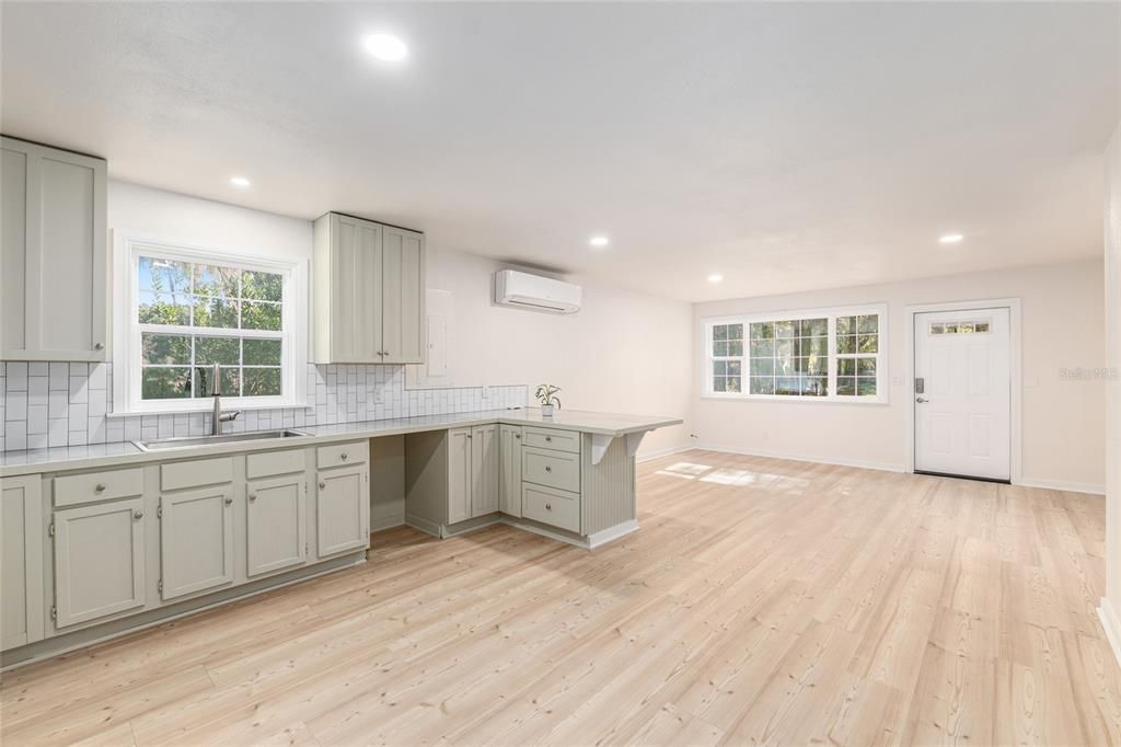 En Renta: $1,600 (2 camas, 1 baños, 896 Pies cuadrados)