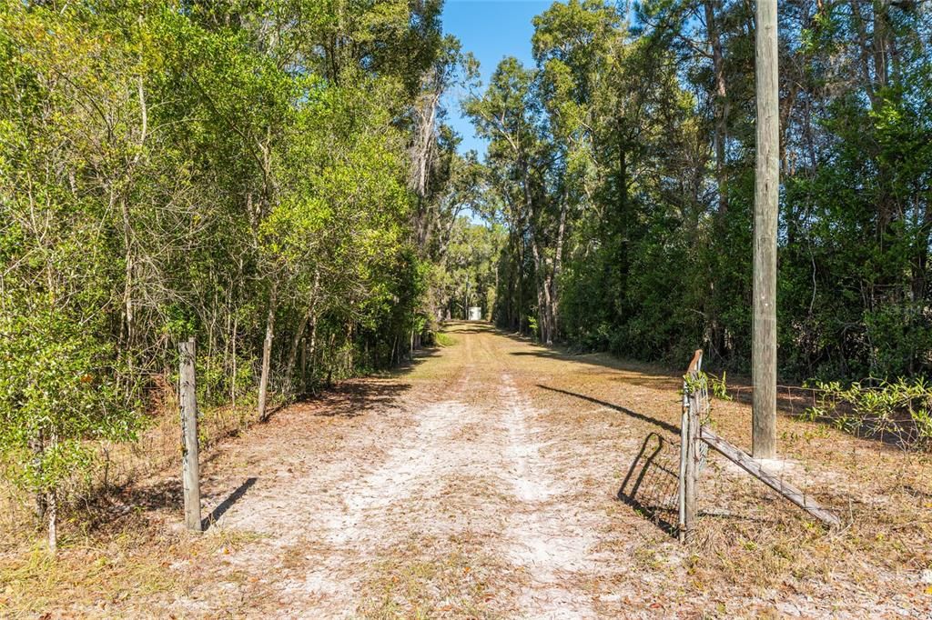 En Renta: $1,600 (2 camas, 1 baños, 896 Pies cuadrados)