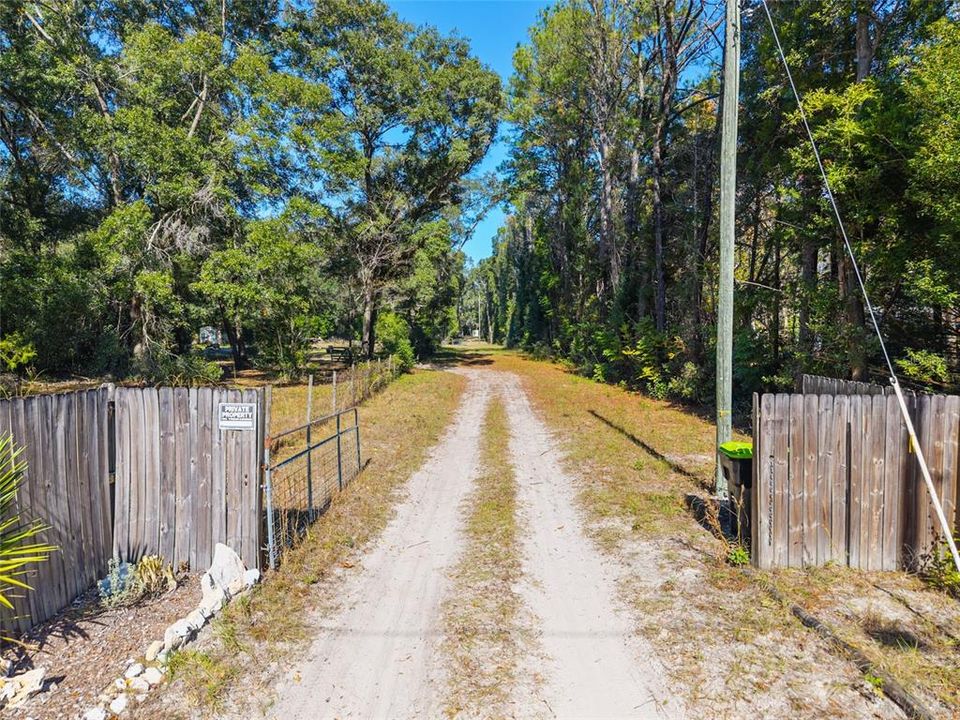 En Renta: $1,600 (2 camas, 1 baños, 896 Pies cuadrados)