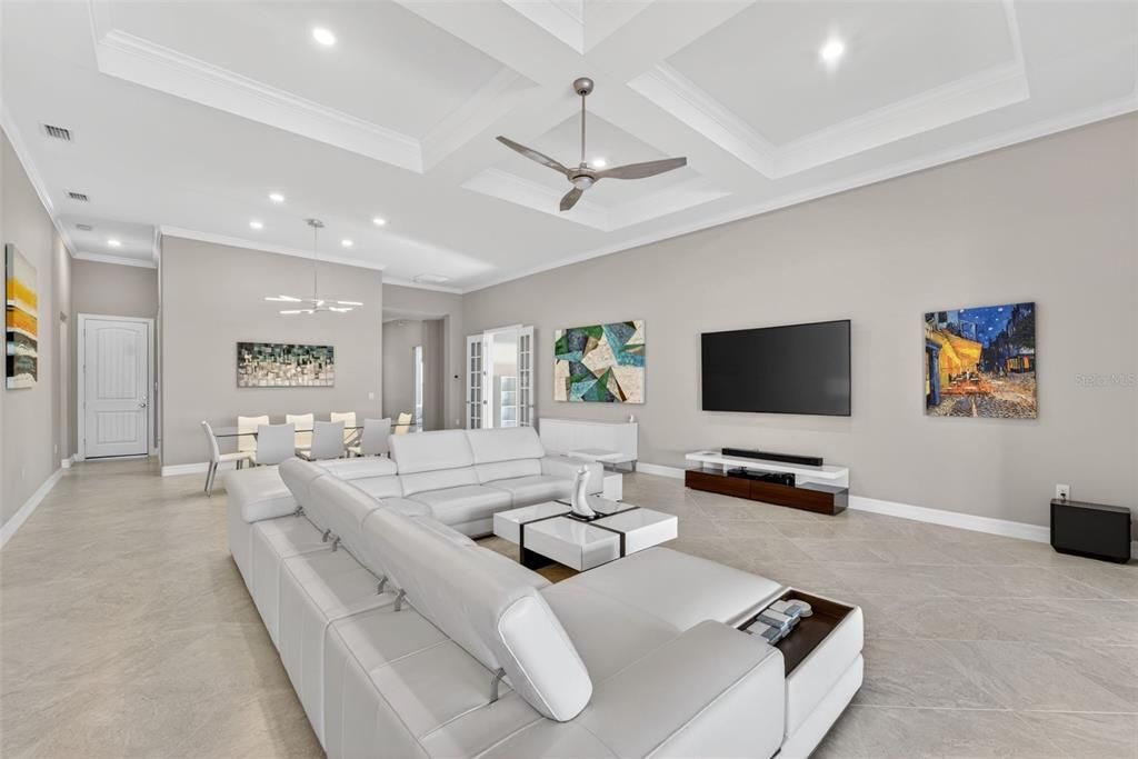 For Sale: $950,000 (3 beds, 3 baths, 2885 Square Feet)