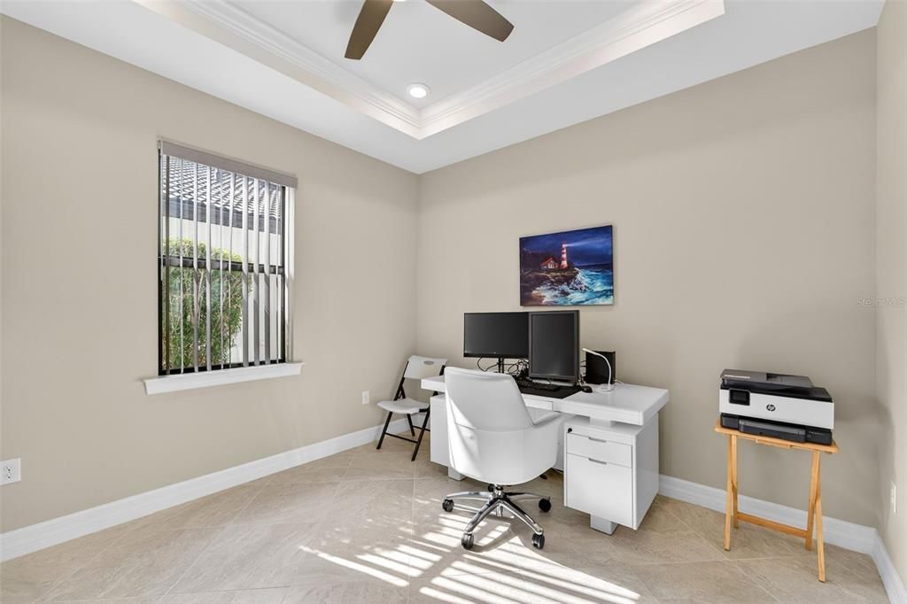 For Sale: $950,000 (3 beds, 3 baths, 2885 Square Feet)