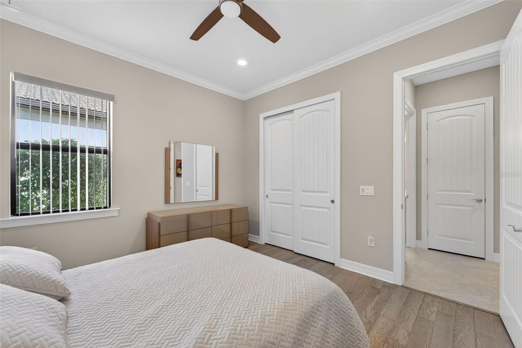 For Sale: $950,000 (3 beds, 3 baths, 2885 Square Feet)